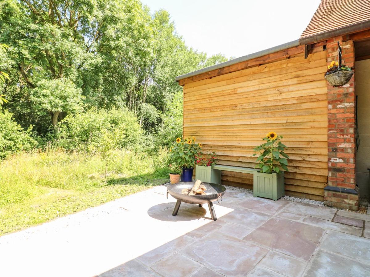 Old Wood Coach House Villa ลินคอล์น ภายนอก รูปภาพ